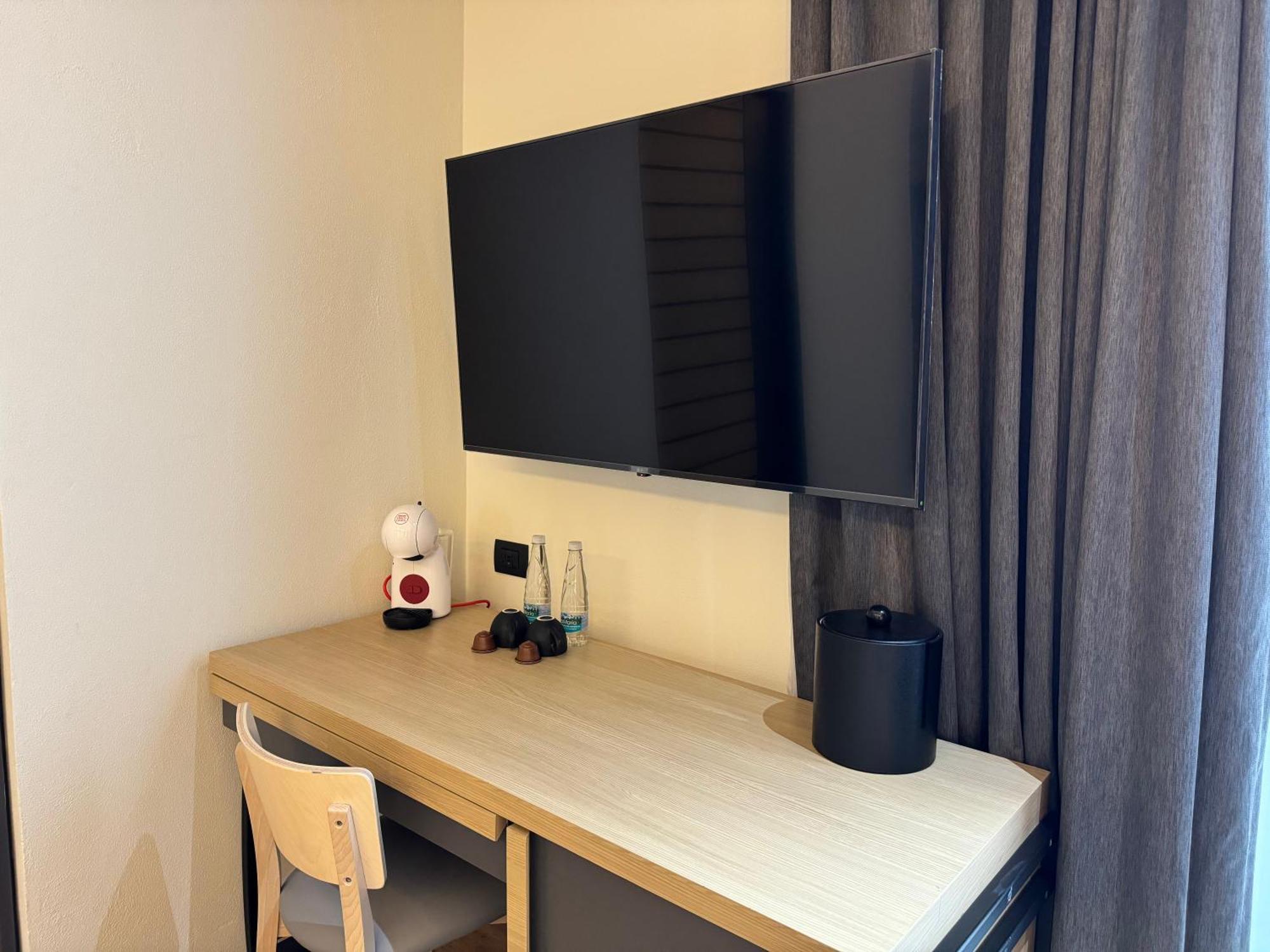 King Room Balcony,1613441224:JPEG