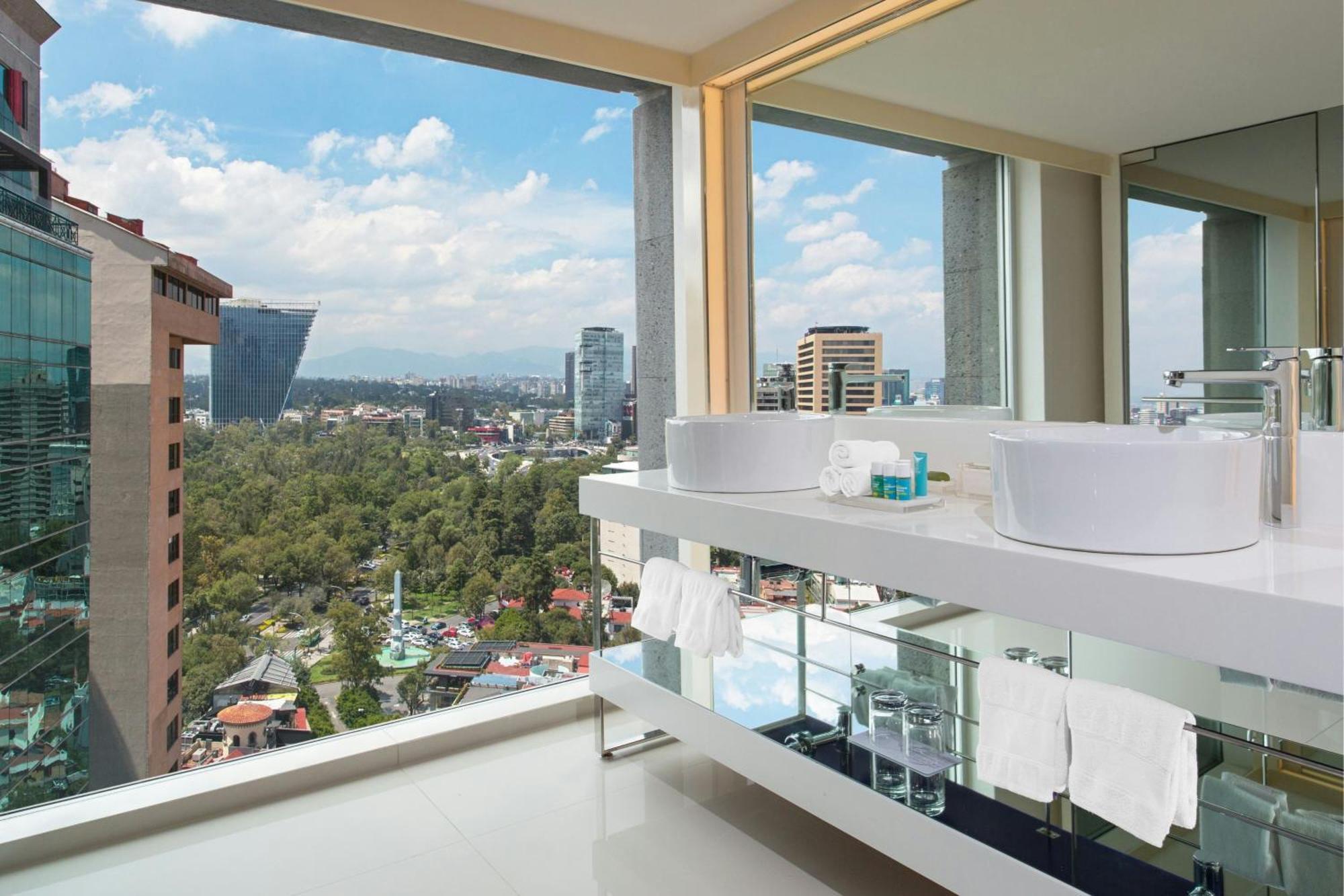 Chambre Lit King-Size Supérieure - Vue sur Ville